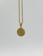 Load image into Gallery viewer, Timeless Round Pendant Necklace

