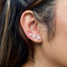 Load image into Gallery viewer, 14k Solitaire Square Stud Earrings
